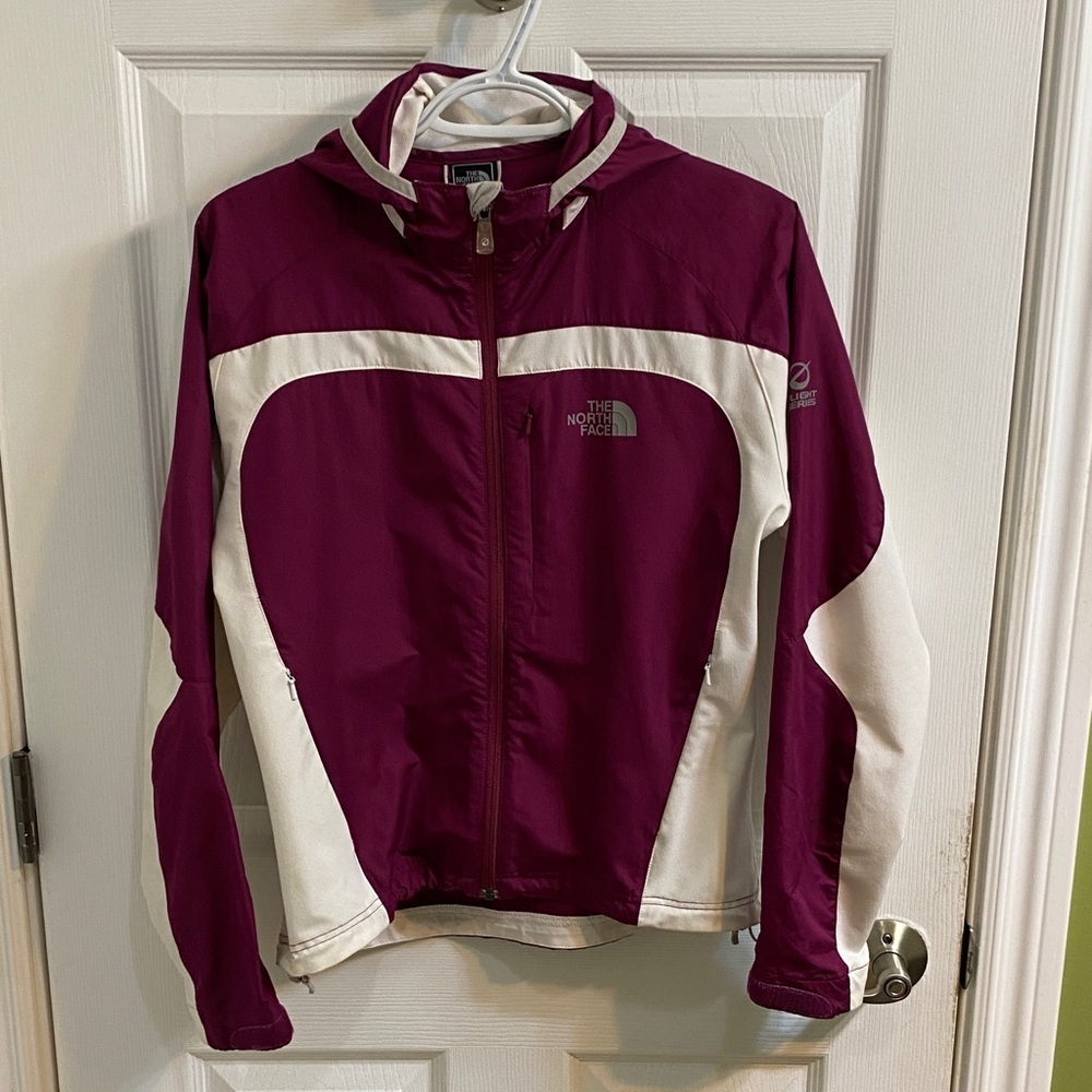 The North Face Flight Series Running Rain Jacket Windstopper Plum Womens Small